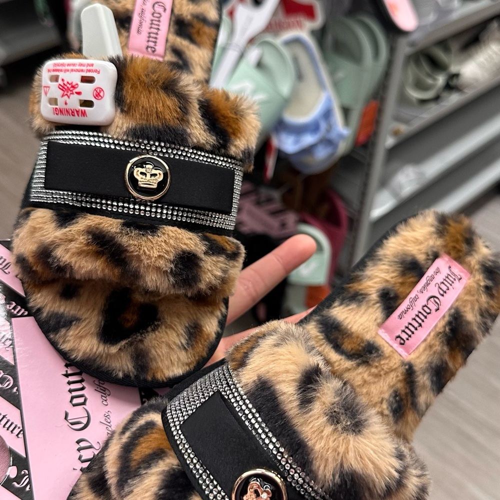 Juicy Couture Slippers Juicy Couture Cheetah Print Juicy Couture Slides